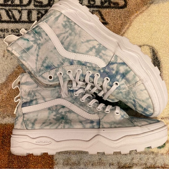 VANS SK8-HI SENTRY WOMENS Size 8.5 Lugged High Top boot Tie dye Blue Platform - Picture 8 of 15